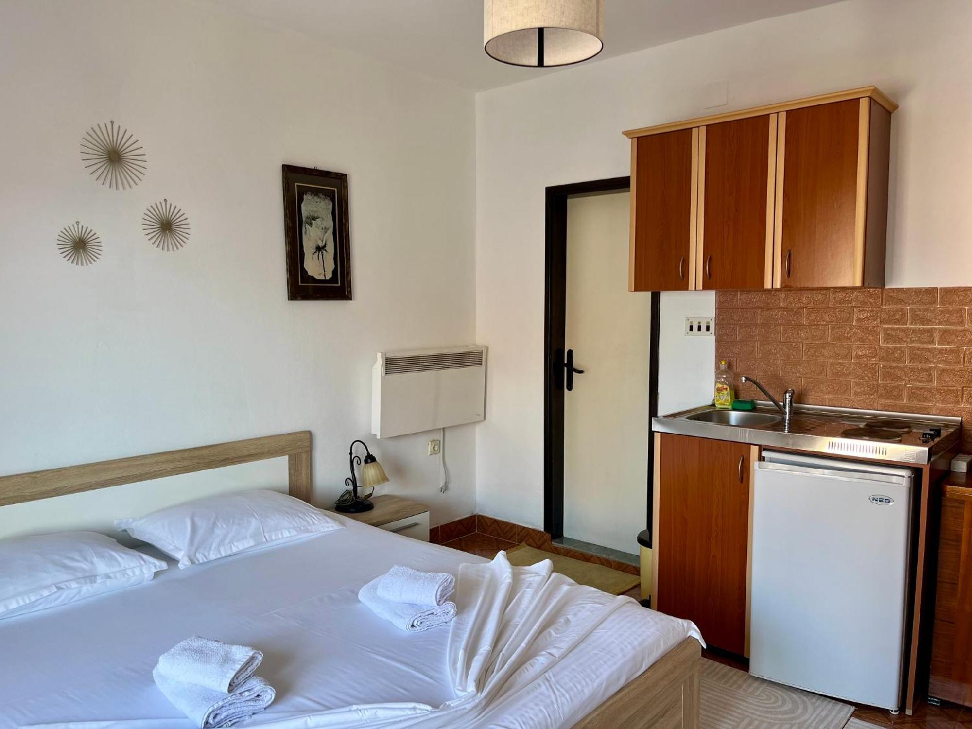 Apartments Tati Улцинь Экстерьер фото