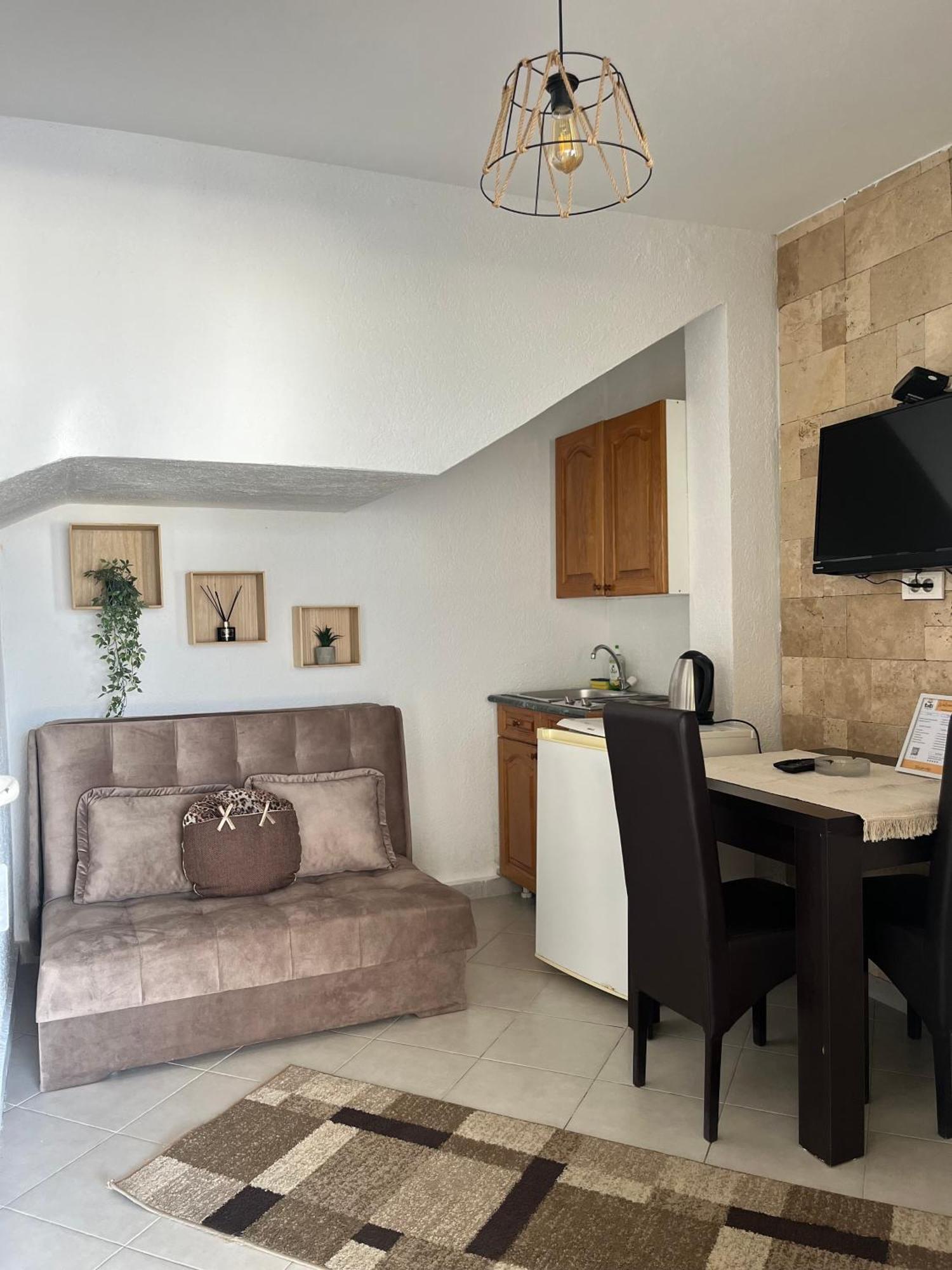 Apartments Tati Улцинь Экстерьер фото