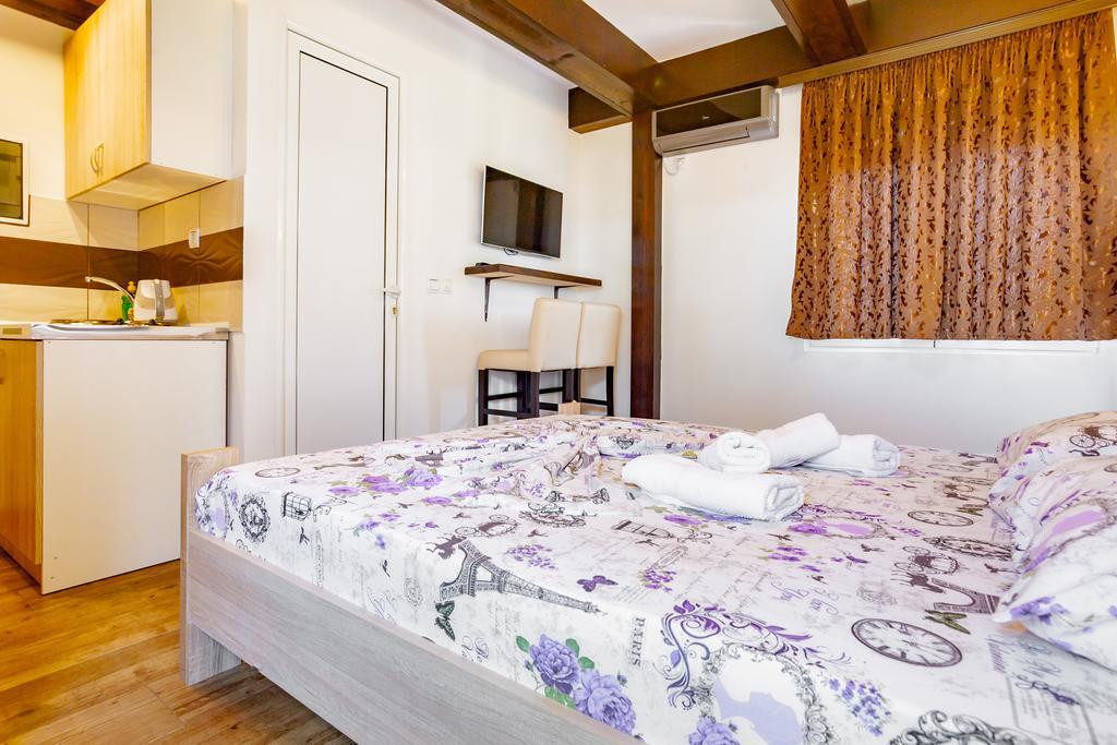 Apartments Tati Улцинь Экстерьер фото